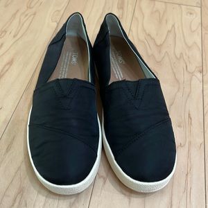 Toms Avalon Black Textured Nylon Slip On Loafer Sneakers Size 7